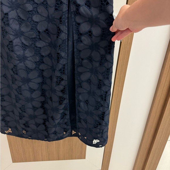 Baum Und Pferdgarten Elegant Navy Lace Midi Skirt - Picture 6 of 6